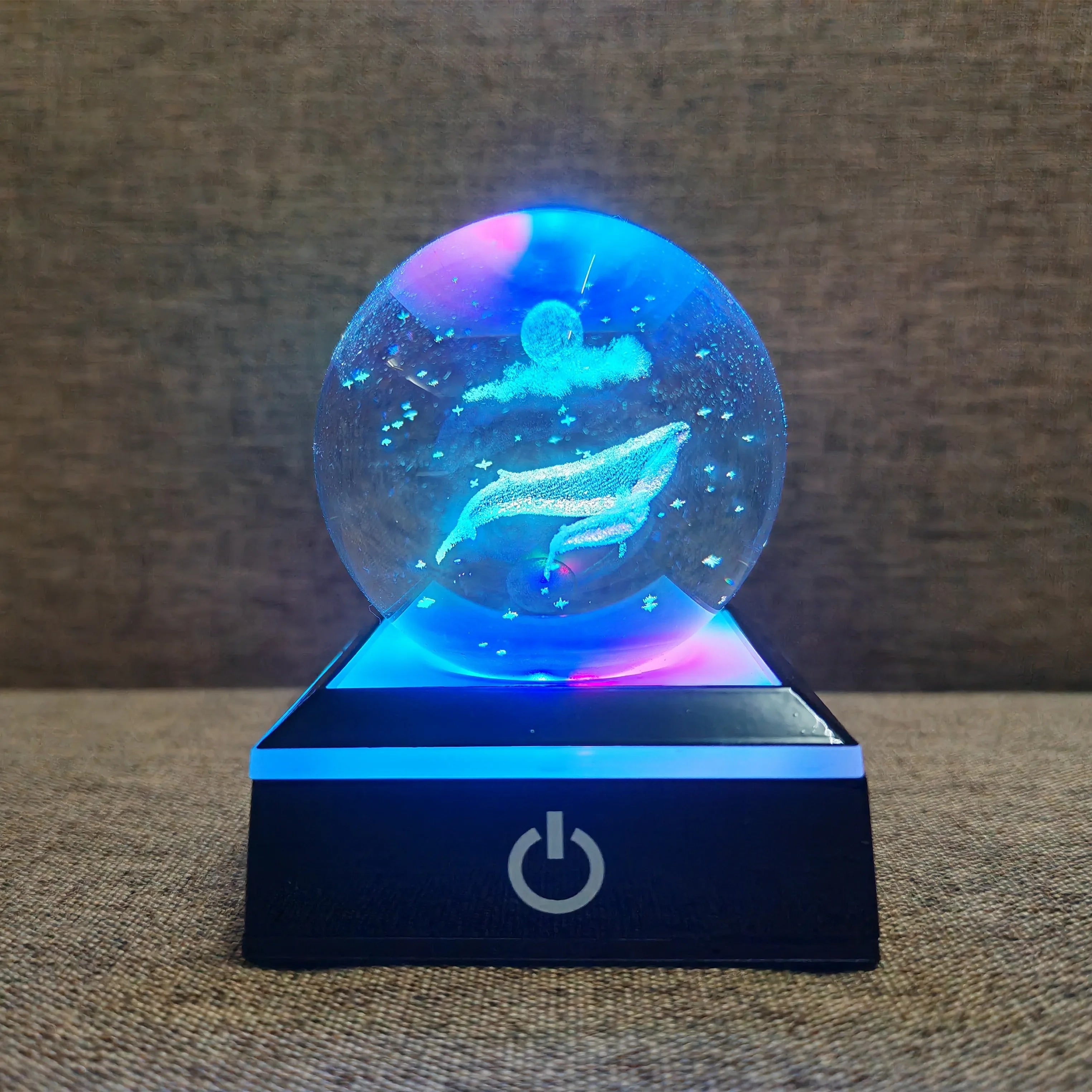 3D Planet Crystal Ball Night Light – Galaxy/Moon/Saturn Tabletop Décor Gift