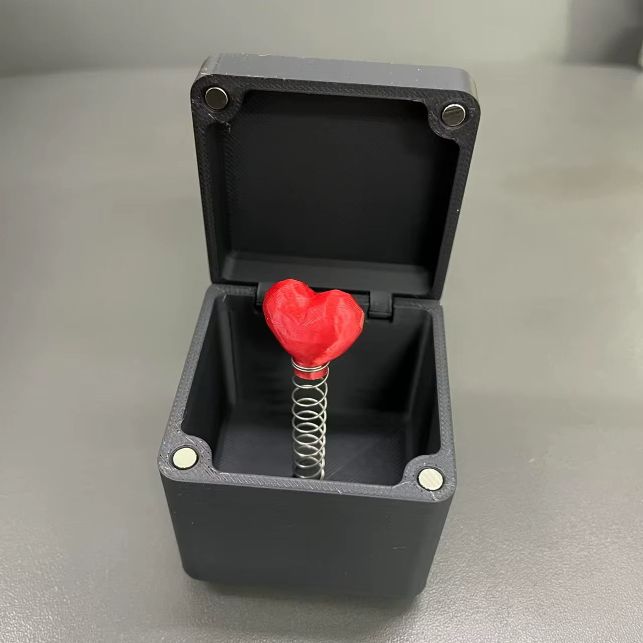 Annoying Prank Gift Box – Pop-Up Middle Finger Surprise